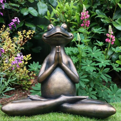 prayingfroggarden